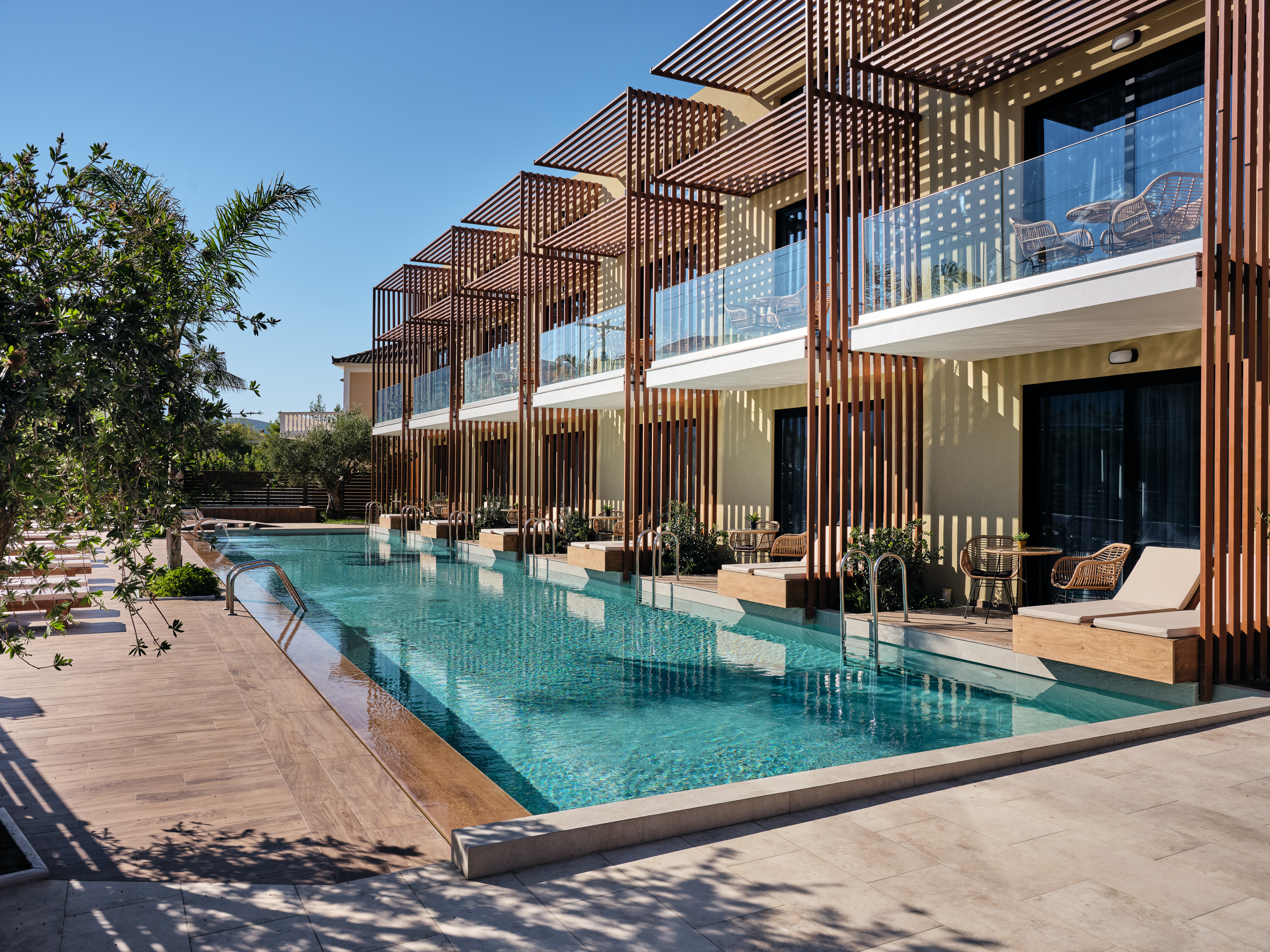 letsos hotel alykanas